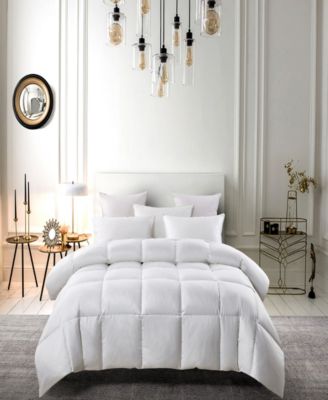 Serta - Light Warm White Down Fiber Comforter King