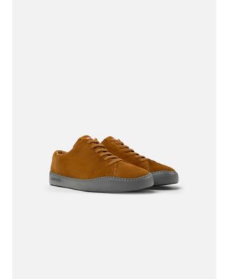Camper