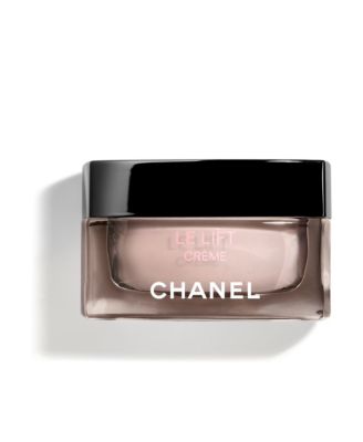 CHANEL - Smooths - Firms - Illuminates